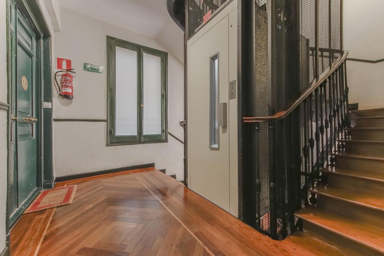 Spacious New Apartment Para 7 En La Plaza De Tirso De Molina Madryt Zewnętrze zdjęcie